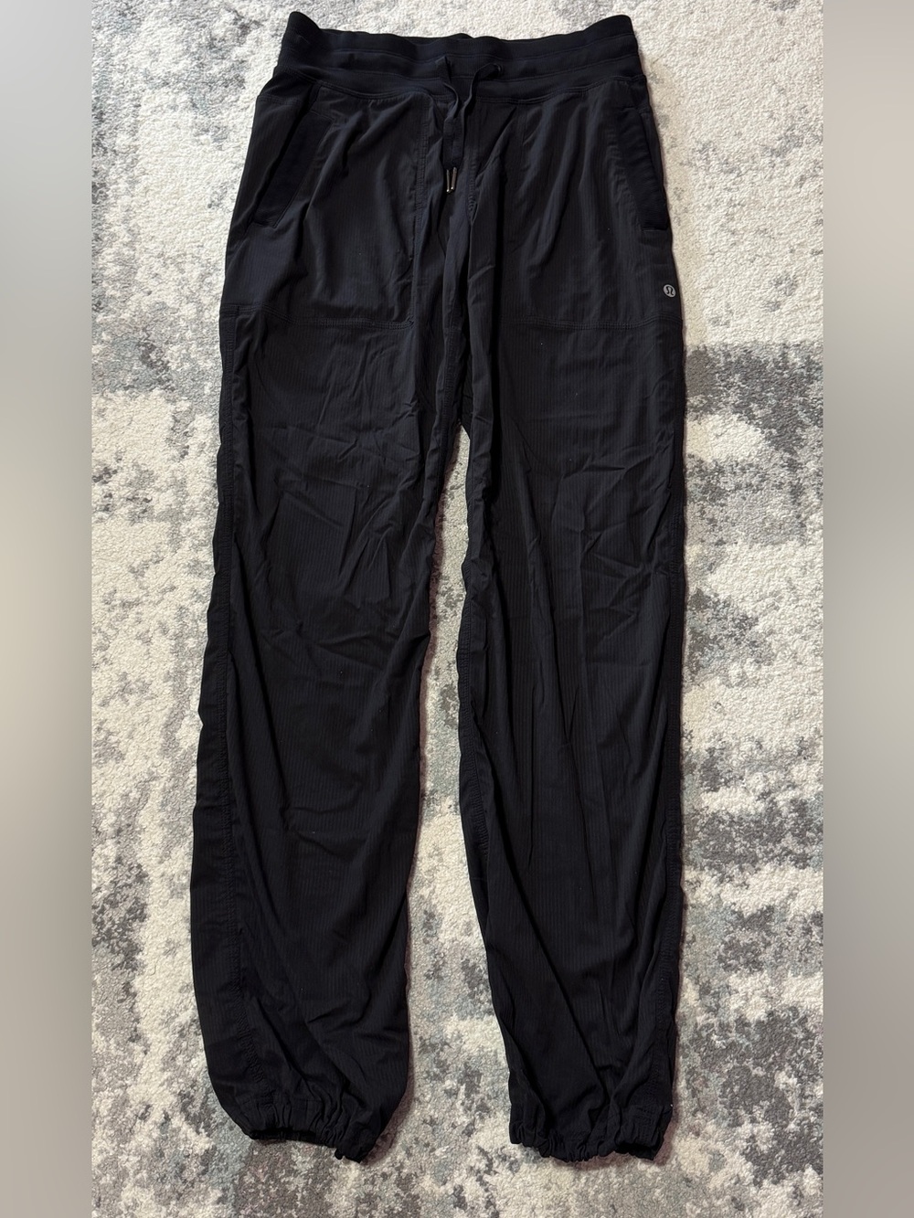 lululemon athletica Women’s Black Lightweight Jogger Pants